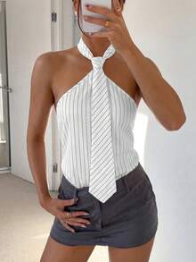 Siren Gaze Áo kiểu cổ yếm kẻ sọc thanh lịch mùa hè cho nữ, áo không tay buộc dây bất đối xứng, trang phục công sở, thường ngày hoặc đi chơi tối, áo mùa hè kẻ sọc trắng đen cho nữ, áo mùa hè cho nữ, áo kiểu sang trọng, quần áo mùa hè, áo không tay buộc dây - trắng - Xem 8