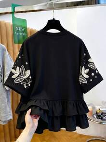 GlowEve 女士仿刺绣仿珠饰图案印花圆领七分袖荷叶边下摆T恤，优雅女士T恤，适合日常穿着和约会，夏季 - 黑色 - 查看 2