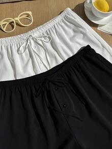 Comfortcana 大码女式休闲纯色短裤 - 黑與白 - 查看 8