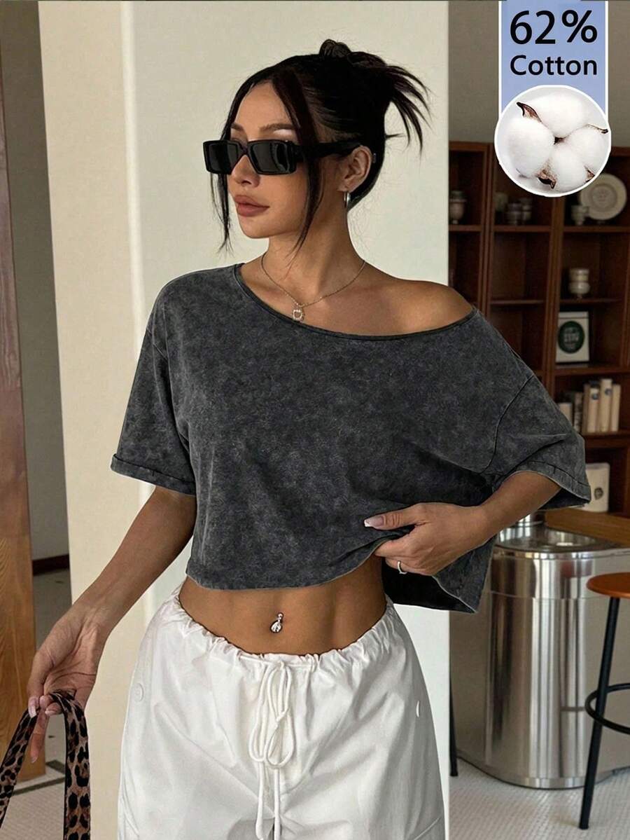 SHEIN EZwear 62%棉针织休闲性感露肩宽松单肩T恤，时尚百搭，适合外出、街头风、机场穿搭