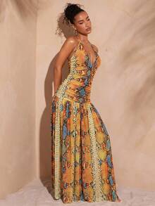 Hauture Sexy Summer Vacation Abstract Printed Deep Plunge Ruched Halter Open Back Maxi Dress - Multicolor - View 3