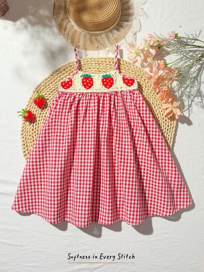 Cozy Pixies Vestido de línea A sin mangas con ganchillo en la cintura con estampado de fresas, estilo campestre lindo, adecuado para salidas, picnics y vacaciones de primavera/verano de niñas pequeñas