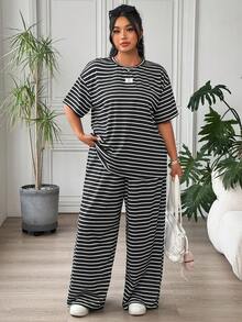SHEIN EZwear 大码女式条纹短袖上衣和裤子休闲两件套 - 黑與白 - 查看 3