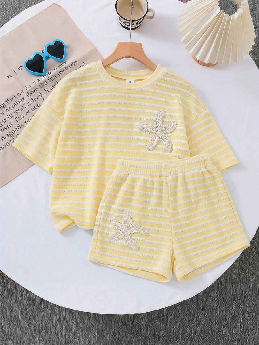 SHEIN LMoss Kids 两件套女童针织纯色圆领宽松T恤和修身短裤套装 - 彩色 - 查看 1