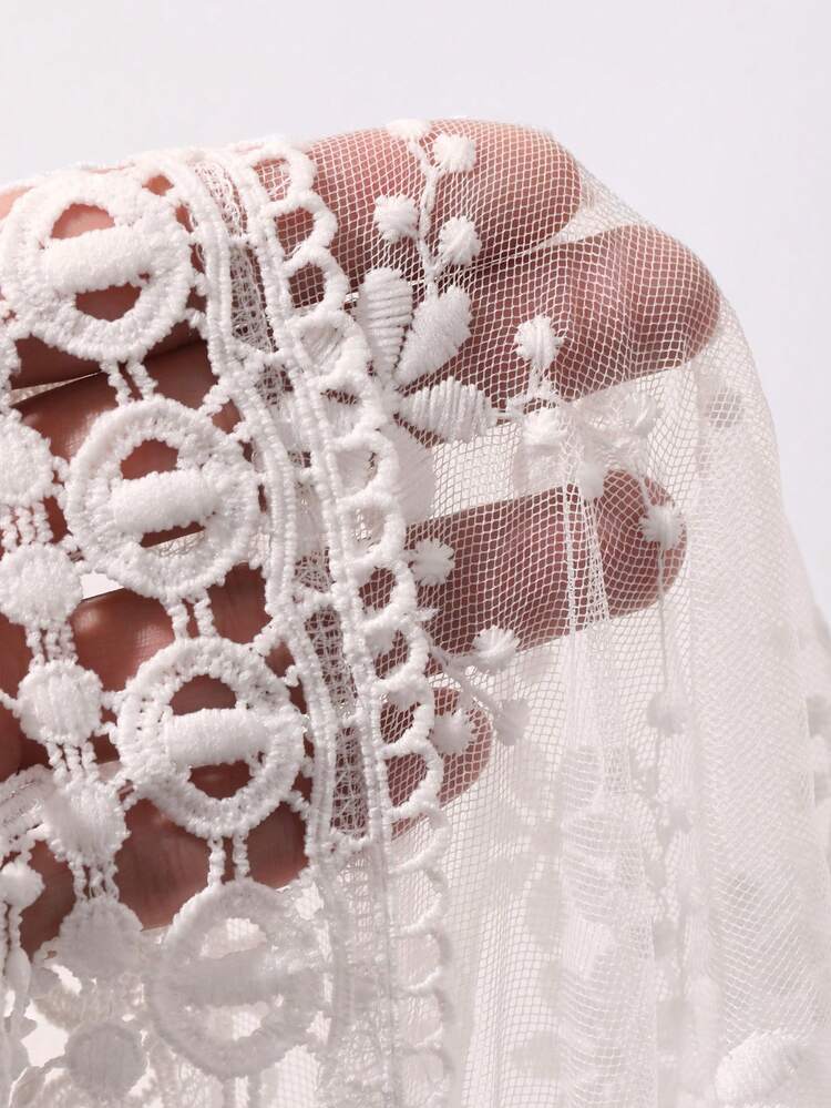 Dazy Plus Sheer Lace Tassel Decor Layered Casual Plus Size Women's White Mini Skirt, Suitable For Spring/Summer Dates