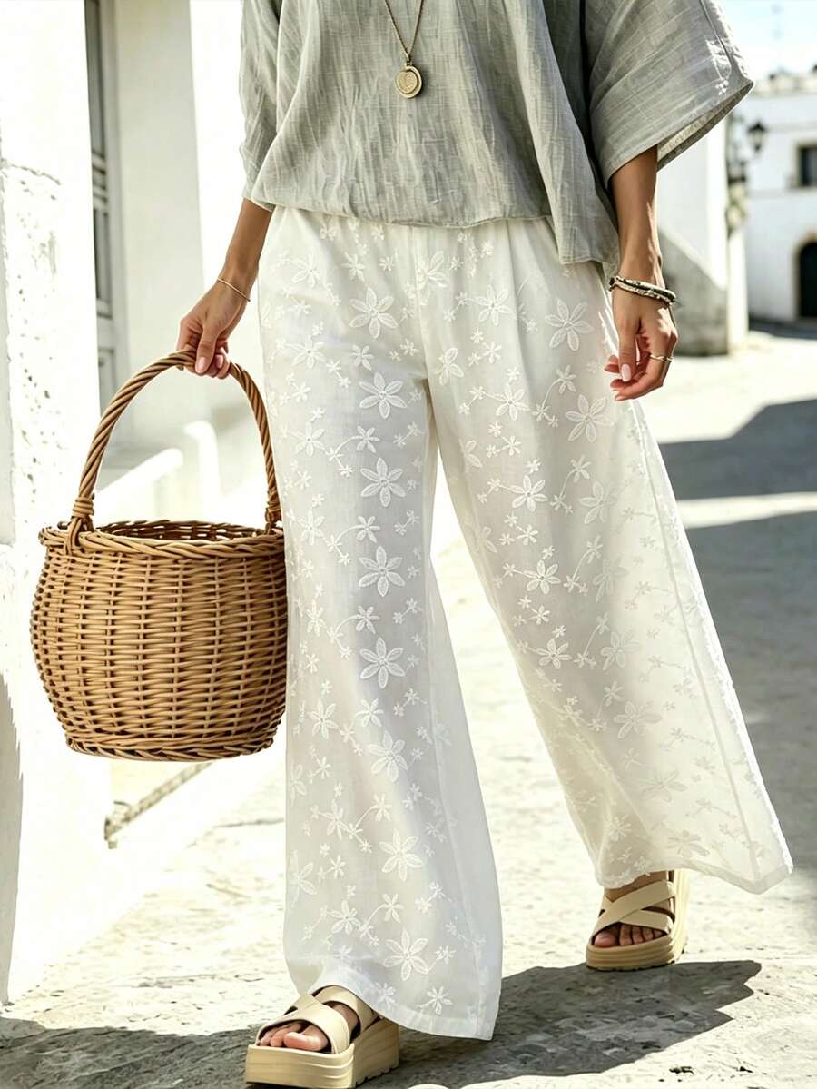 Breezaya Quần nữ dáng casual màu trơn thêu hoa, thích hợp cho kỳ nghỉ. - trắng - Xem 1