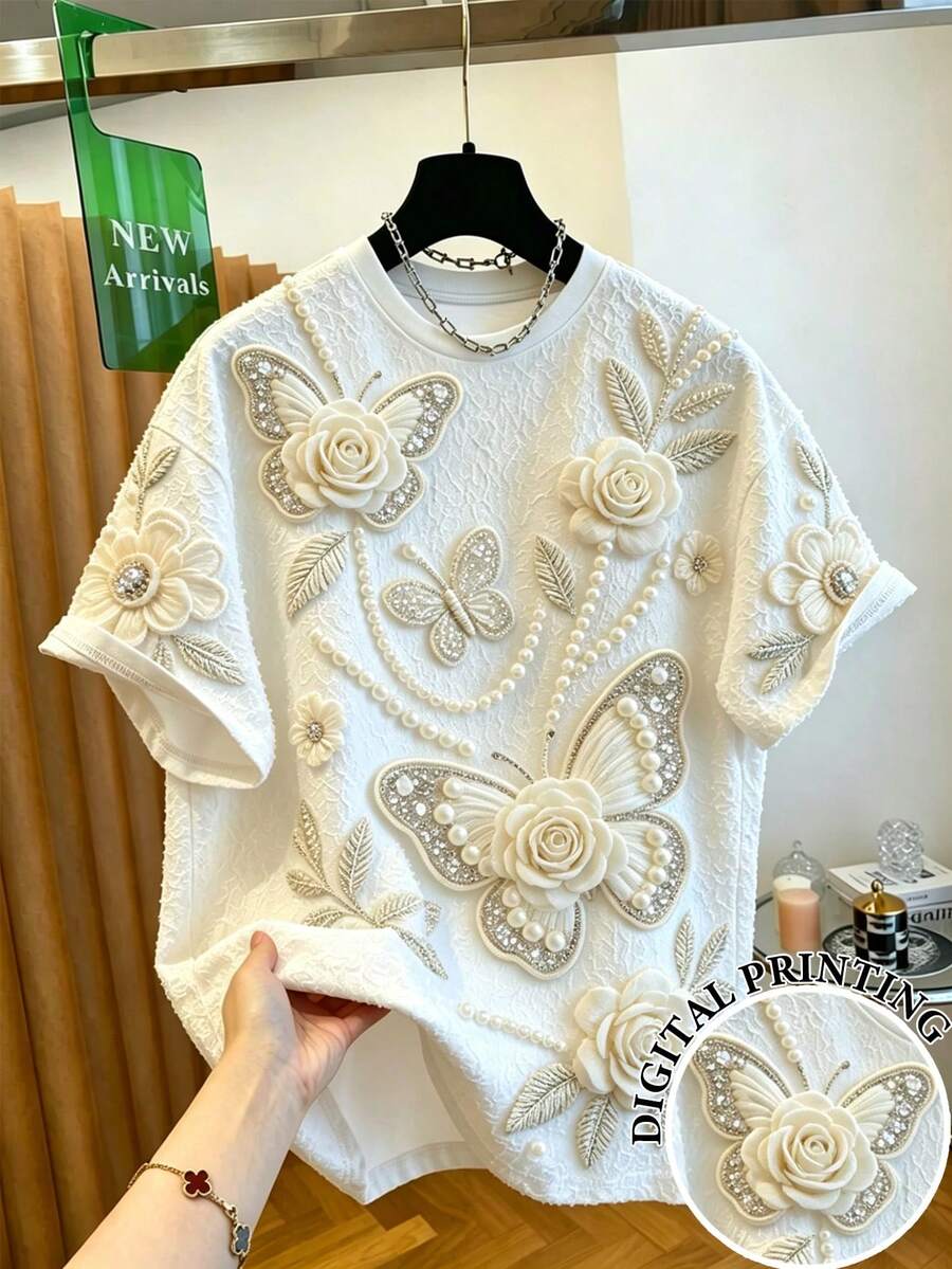 SHEIN 推薦熱銷款,溫柔奢華立體蝴蝶玫瑰刺繡珠飾女款圓領T恤,適合校園穿搭、日常購物、約會、通勤與休閒穿著,高端顯瘦夏季風格 - 白色 - 查看 1