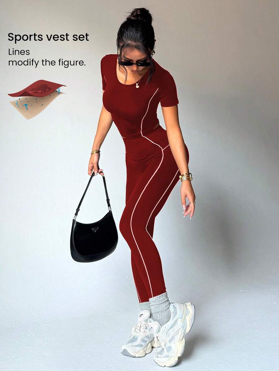 SHEIN Dewbera Bộ đồ thể thao nữ màu đen ôm sát, gồm áo tay ngắn và quần legging. - Màu Đỏ Sâu - Xem 1