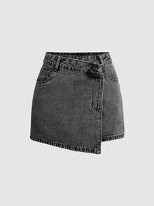 SHEIN MOD 大尺碼女款 80 年代休閒深色水洗牛仔裙褲，不對稱下擺、附口袋，適合度假夏季穿著 - 黑色 - 查看 1