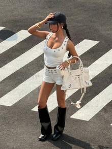 StreetHx 街頭風性感女款無袖背心搭配鏤空裝飾低腰短褲 2件套，夏季日常白色夜店外訪穿搭 - 白色 - 查看 4