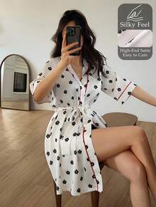 DAZY 女士V领印花系腰休闲家居服睡袍 - 白色 - 查看 4