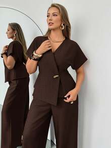 Auralis Elegant Brown Autumn Vacation 2-Piece Set,Ladies V-Neck Short Sleeve Metal Button Top And Long Pants,Solid Color Plus Size Commuter Suit For Office - Mocha Brown - View 6