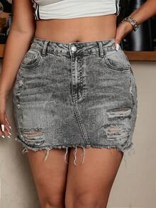 SHEIN ICON تنورة جينز قصيرة متعددة الاستخدامات للسيدات البدينات مع جيوب وأزرار وسحاب للارتداء في المناسبات والخروجات - رمادي - مشاهدة 6