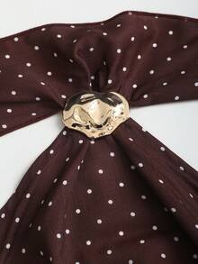 Sweetra Vestido vintage dulce y picante, sexy y pequeño, adecuado para citas, salidas, reuniones con amigos, vacaciones, fiestas ligeras. Presenta decoración del cuello con broche de metal, lazo, dobladillo abombado, falda con volantes en capas. Primavera/Verano/Otoño, base marrón con lunares blancos - Marrón - Ver 3