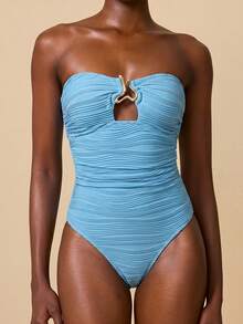 SHEIN Swim Chicsea 女士特殊面料纹理面料度假精致优雅不对称金属配饰波浪条纹连体衣 - 藍色 - 查看 3