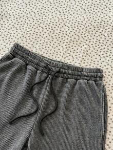 SHEIN 2件套少女春夏黑色雪花印花连体衣，饰以纽约英伦刺绣，搭配休闲复古风雪花印花打底裤 - 黑色 - 查看 5