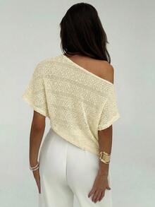 Aloruh Atasan Crop Top Wanita Gaya Liburan Pantai Musim Panas Warna Polos dengan Kain Bertekstur dan Leher Asimetris, Atasan Musim Panas - Krem - View 2