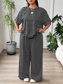 SHEIN EZwear 大码女式条纹短袖上衣和裤子休闲两件套 - 黑與白 - 查看 1