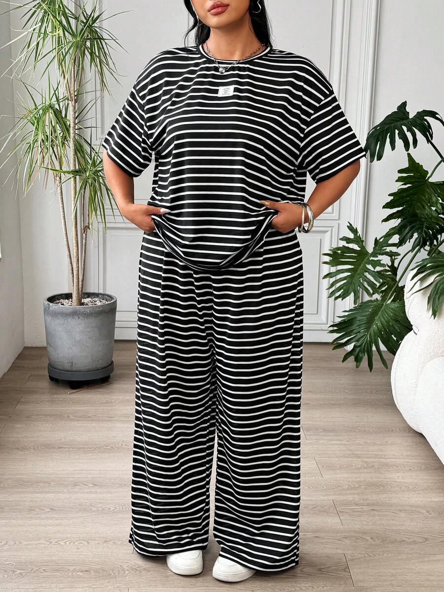 SHEIN EZwear 大码女式条纹短袖上衣和裤子休闲两件套 - 黑與白 - 查看 1