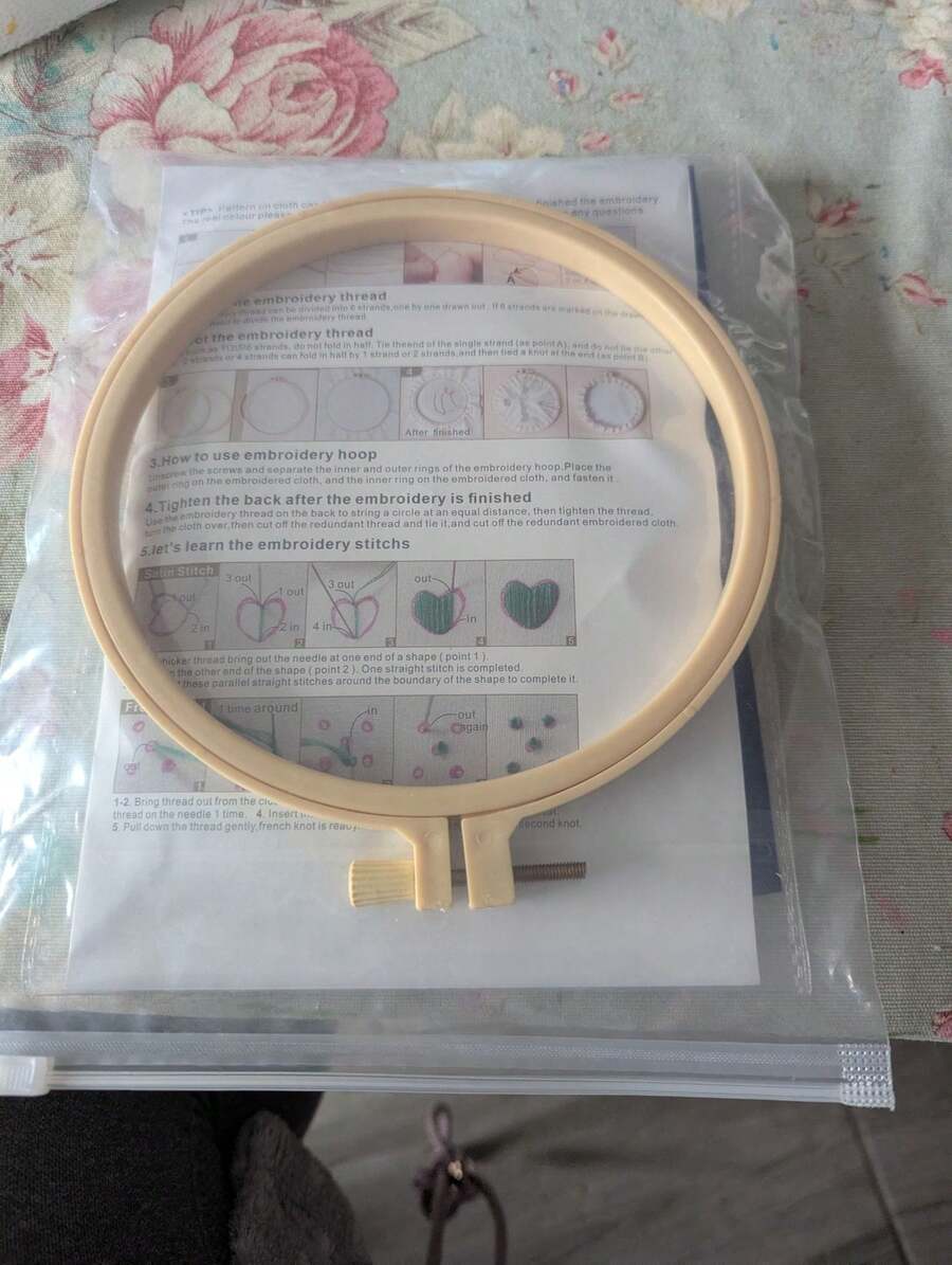 1PC Creative New Christmas DIY Embroidery Material Package Set, Equipped With A Stitch Instruction Manual, Suitable For Beginners. It Is Especially Suitable For Home Decoration, Holiday Gifts, And A Thoughtful Gift For Handicraft Enthusiasts - Multicolor - View 1