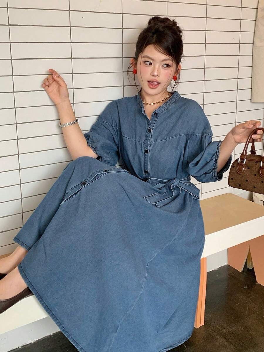 Dazy Plus Đầm denim midi tay phồng màu xanh đậm, kiểu dáng thường ngày, có thắt eo, chất liệu denim, thích hợp cho mùa xuân/hè. - Rửa tối - Xem 1