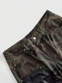ROMWE MEN Men's PU Patchwork Camouflage Cargo Denim Shorts - Army Green - View 5