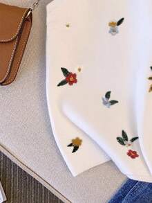SuriyaCove Women Floral Embroidered Sleeveless Tank Top For Summer - White - View 3