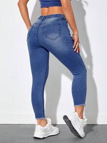 Jeanoix Celana Jeans Skinny Pendek Wanita Ukuran Plus dengan Saku dan Kancing Berumbai - Medium Wash - View 2