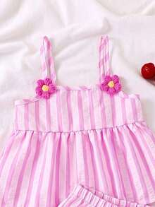 SHEIN Elladie kids 2件套女童条纹泡泡袖碎花装饰吊带背心和短裤套装，舒适透气的夏季服装 - 粉色 - 查看 4