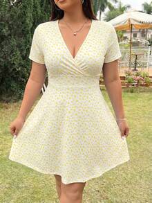 SHEIN EZwear 大码休闲度假黄色碎花A字连衣裙，夏季沙滩裙，波西米亚风度假装 - 黃色 - 查看 4
