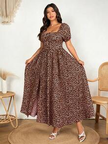 SHEIN Clasi Đầm nữ cỡ lớn thanh lịch, lãng mạn, họa tiết hoa nhí, cổ nơ, xẻ cao, tay phồng, thời trang, mùa xuân/hè. - Nhiều màu - Xem 6