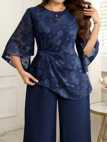 Reflora Setelan 2 Potong Elegan untuk Wanita Ukuran Plus: Atasan Lengan Flare dengan Potongan dan Celana Panjang Lebar untuk Musim Gugur - Navy Blue - View 2