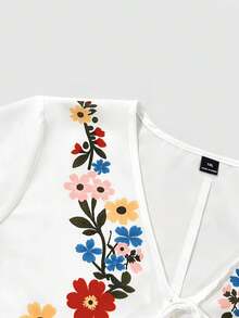 Franclia Plus Size Women's White Summer Boho Vacation Shirt,V-Neck Semi-Sheer Short Sleeve Regular Fit Casual Floral & Botanical Embroidery Resort Wear Top - White - View 6