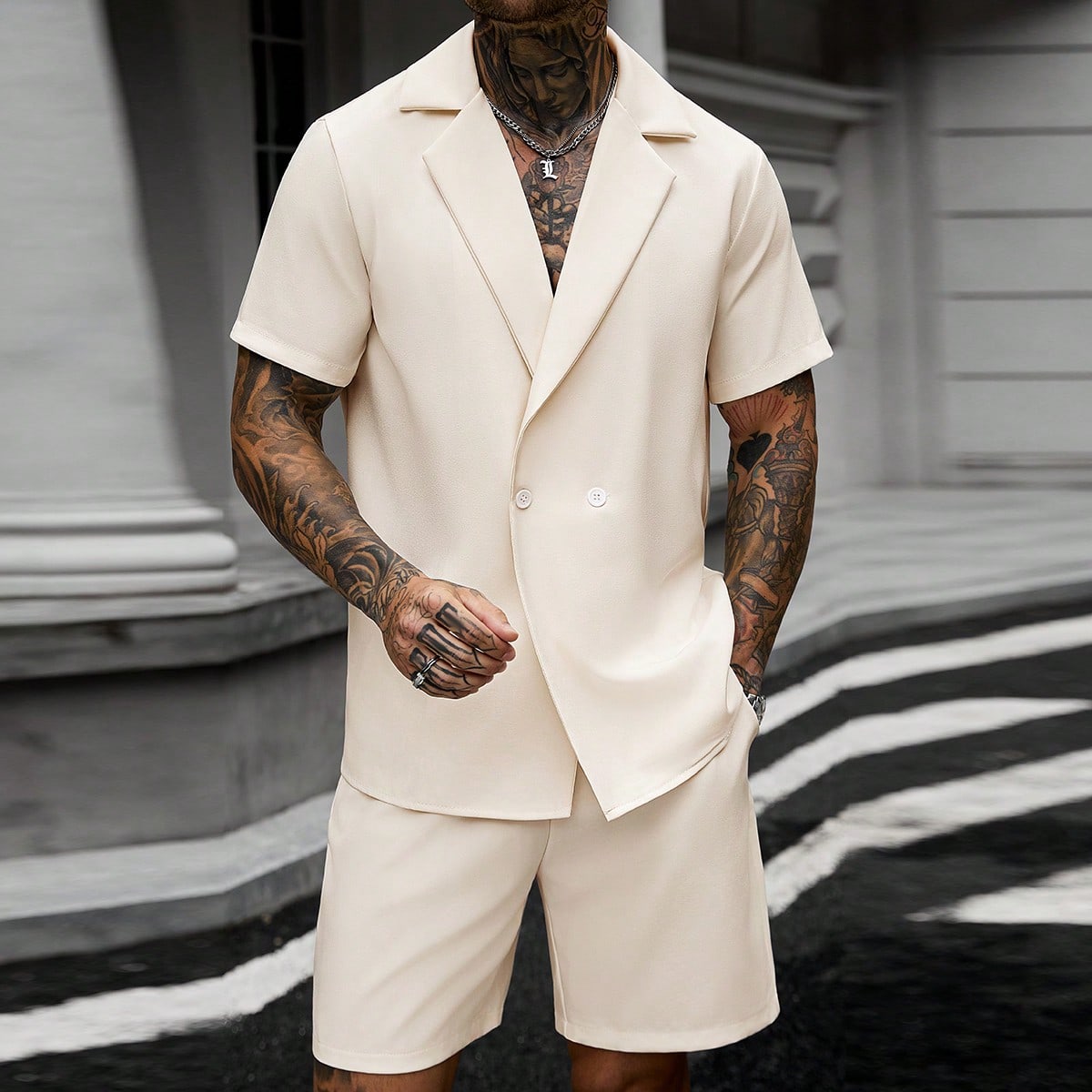 Conjunto de camisa de manga corta de un solo pecho de unicolor y pantalones cortos para hombre