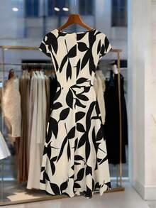SHEIN Franclia Chân váy xếp ly chữ A in họa tiết thanh lịch dành cho nữ, phù hợp cho công sở. - Nhiều màu - Xem 2