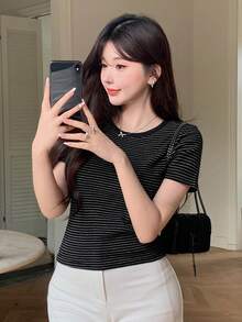 DAZY Women's Fashionable Summer Striped T-Shirt, Simple And Versatile For Daily Wear - Black - View 2