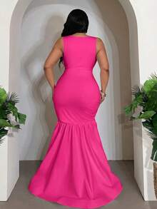 Slaydiva Vestido nuevo elegante y grácil para fiesta, cita, boda, graduación, noche, cumpleaños, reunión familiar, salida con amigos, baile, evento - Blanco sin mangas de cuello bajo con pliegues en el bajo, silueta de cola de sirena acampanada, talla grande - Rosa Fucsia - Ver 2