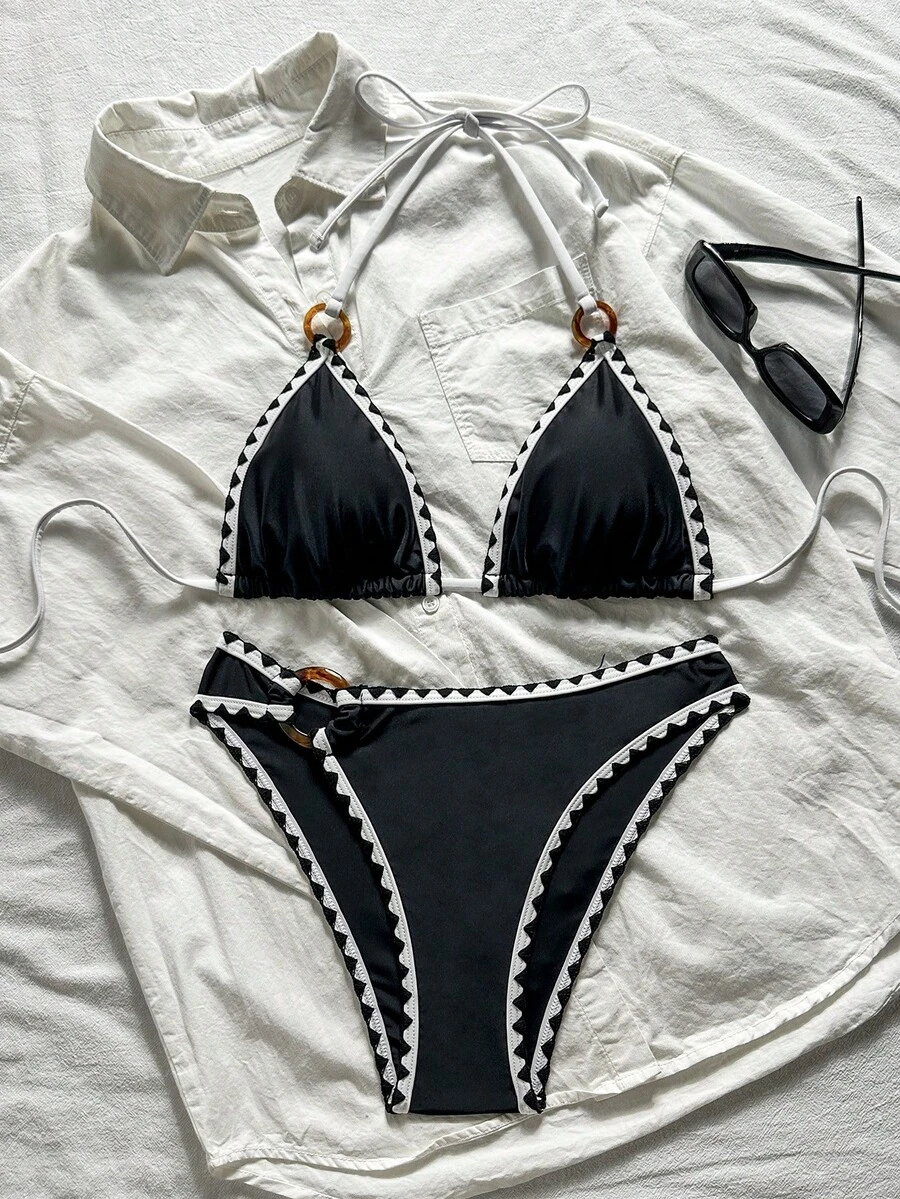 Swim Basics Set Pakaian Renang Wanita Musim Panas Gaya Liburan Kasual dengan Atasan Bikini Segitiga Bertepi Bergelombang Motif Cangkang dan Bawahan Segitiga Bertepi Bergelombang Motif Cangkang dan Hiasan Cincin, Cocok untuk Pantai dan Pantai. - Hitam - View 1