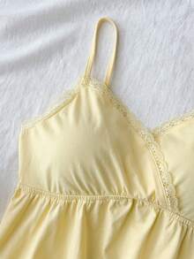 SHEIN 少女奶油色蕾丝拼接吊带背心，优雅纯色蕾丝边吊带背心，适合夏季、度假、休闲、居家穿着。 - 黃色 - 查看 5
