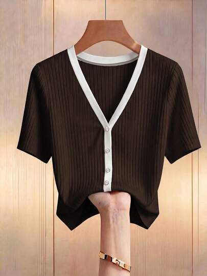 GlowEve CURVE Plus Size Contrast Color V-Neck White Ribbed Knit Short Sleeve Women Summer Fitted Slim Elegant T-Shirt