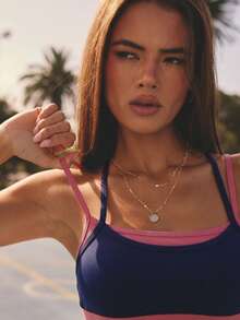 Aralina Leisurewear Active 女款 2 件組雙層對比色交叉露背短版上衣與短褲健身運動套裝，夏季休閒世界盃穿搭 - 藏蓝色 - 查看 3