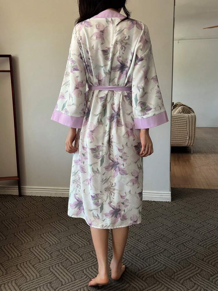 Women's Elegant Floral Print Belted Robe
