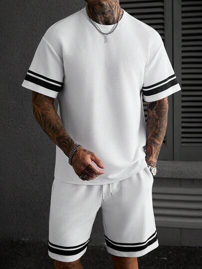 Manfinity CasualCool Men's Short Sleeve T-Shirt And Shorts Set, Mature Casual Style With Line Print Design, Fashionable For Daily Wear, Ideal Gift For Boyfriend Or Husband