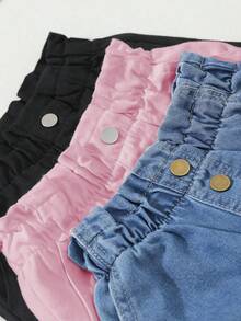 SHEIN Playful Pals 3条装女童A字牛仔短裤，夏季新款休闲时尚简约百搭褶皱腰带松紧腰带双扣设计，柔软棉质面料，牛仔蓝、粉色、黑色水洗，适合度假、音乐节、学校、派对等场合。 - 彩色 - 查看 3