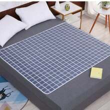 1pc Cute Cartoon Pattern Pet Waterproof Urine Pad, Breathable Lightweight Washable Mat For Small Pets, Suitable For AllSeasons,Random Pattern Cutting, Not Machine Washable, Bottom Not Waterproof - grey grid - View 10