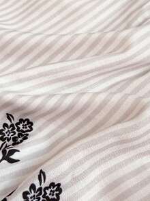Cozy Pixies Setelan Liburan Musim Panas untuk Anak Perempuan: Kaos Lengan Pendek Warna Aprikot, Celana Motif Garis dan Bunga, Kerah Persegi Berkerut, dan Bordir di Bagian Bawah. - Aprikot - View 10