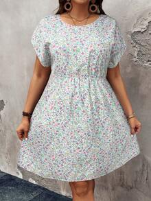 SHEIN LUNE Gaun Wanita Ukuran Besar Motif Bunga Lengan Kelelawar dengan Ikat Pinggang - MultiWarna - View 3