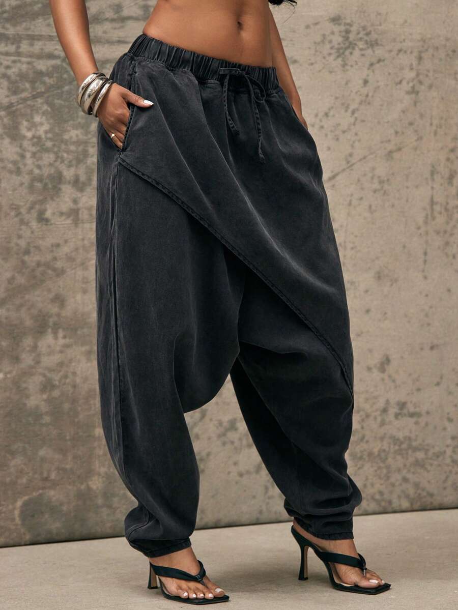 Denimoi Jeans mit Schritt-Fallfalte und mehrschichtiger Detailverarbeitung, Streetwear Mode Jeans - Schwarz - Übersicht 1