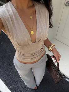 Aloruh Áo thun nữ cổ chữ V khoét sâu gợi cảm, áo thun ôm sát, áo thun casual đa năng dễ phối đồ, áo kiểu quyến rũ, áo mùa hè, áo đi biển. - Màu Khaki - Xem 7
