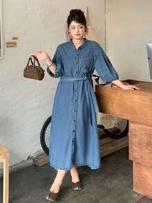 Dazy Plus Đầm denim midi tay phồng màu xanh đậm, kiểu dáng thường ngày, có thắt eo, chất liệu denim, thích hợp cho mùa xuân/hè. - Rửa tối - Xem 5